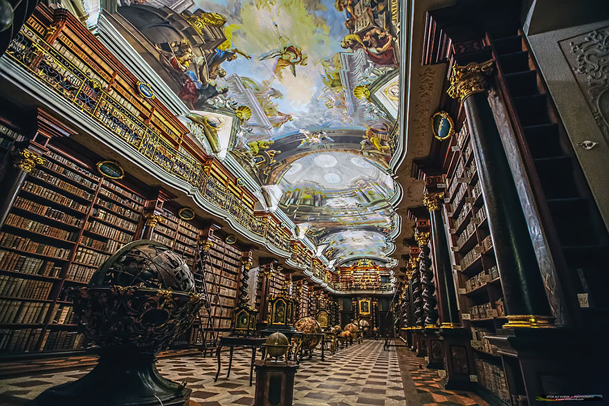 biblioteca-gesuita-barocca-praga-klementinum-7