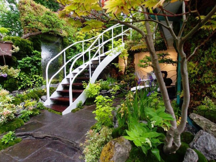 installazione-garage-giardino-senri-sentei-kazuyuki-ishihara-2-700x525