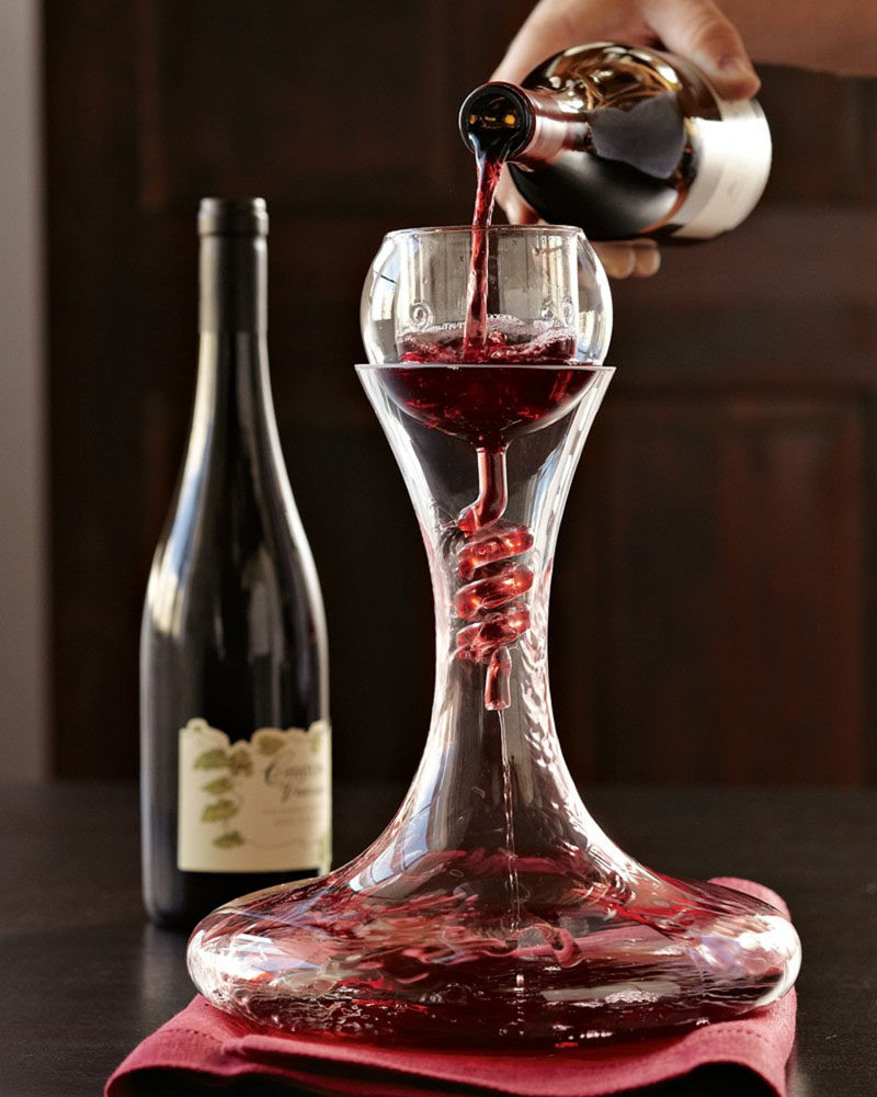 10 decanter per il vino che renderanno la vostra tavola davvero originale