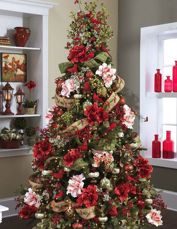 Decorazioni Floreali Natalizie.La Moda Di Decorare L Albero Di Natale Con I Fiori Keblog