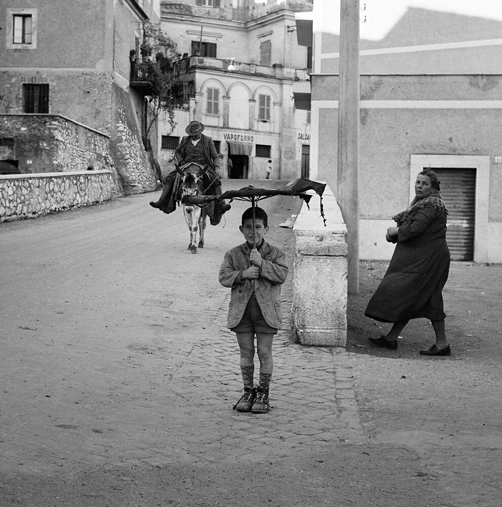 31 Magnifiche Foto In Bianco E Nero Dell Europa Negli Anni 50 Attraverso L Obiettivo Di Un Soldato