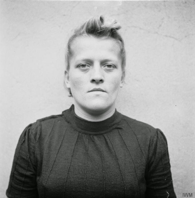 guardie-donne-campo-concentramento-femminile-nazista-09