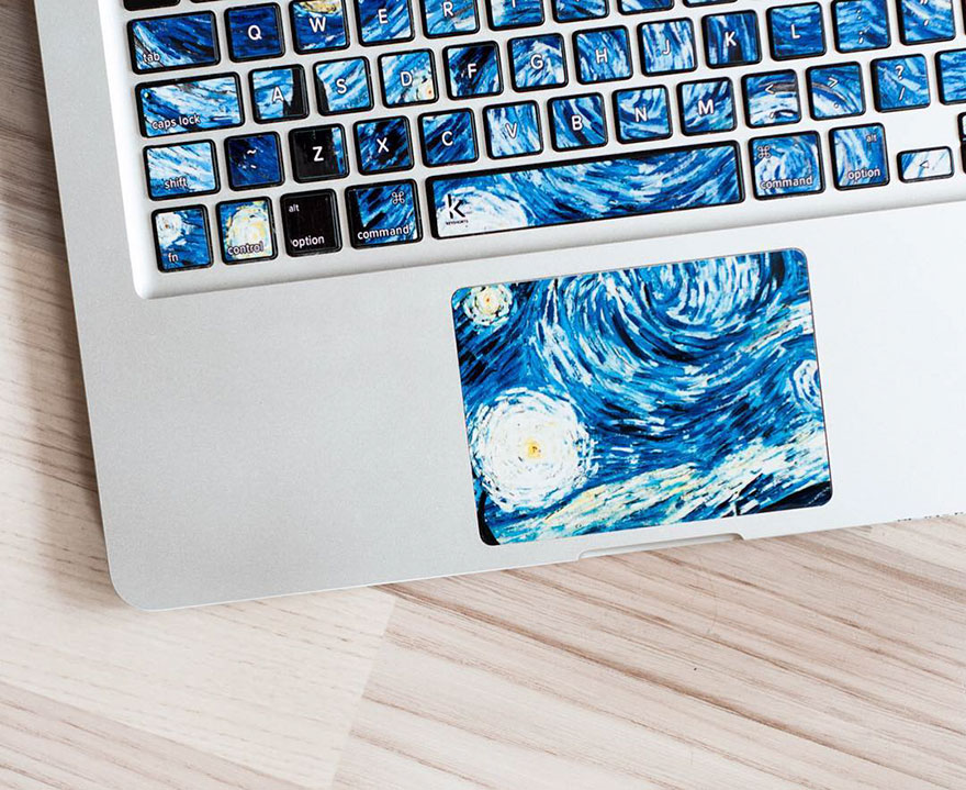 Adesivi da tastiera che trasformano il vostro portatile in famose opere  d'arte