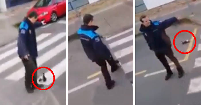 Agente di polizia locale sposta a calci un gatto appena investito ma ancora vivo per far passare le auto Agente di polizia locale sposta a calci un gatto appena investito ma ancora vivo per far passare le auto