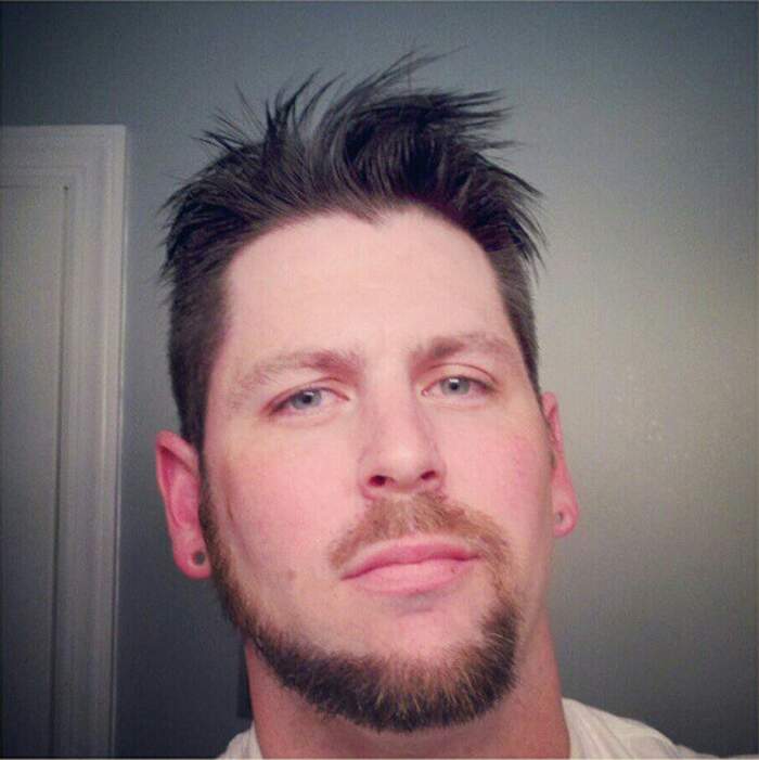 Monkey tail beard - barba a coda di scimmia Monkey tail beard - barba a coda di scimmia